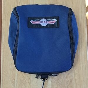 American Tourister Hanging Toiletry Bag